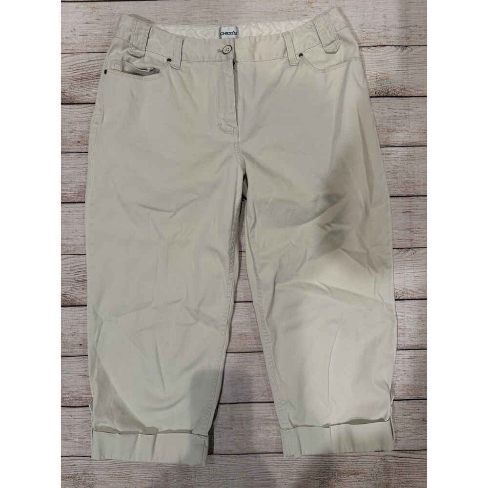 Chico's Chicos Beige capri pants with cuffed hem and pockets size 1 Medium